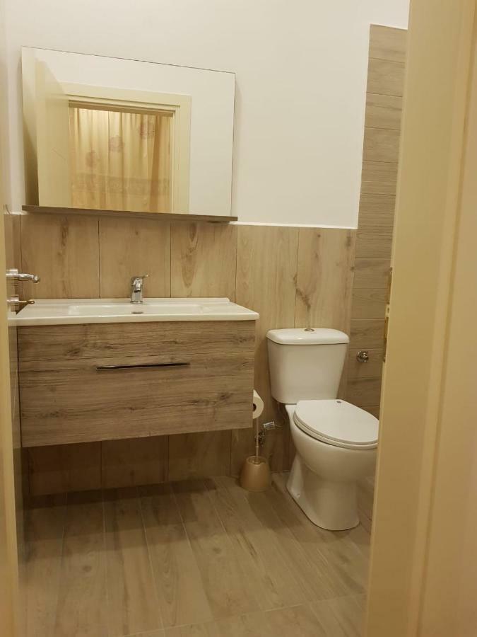 Dimitri Guest House Përmet エクステリア 写真